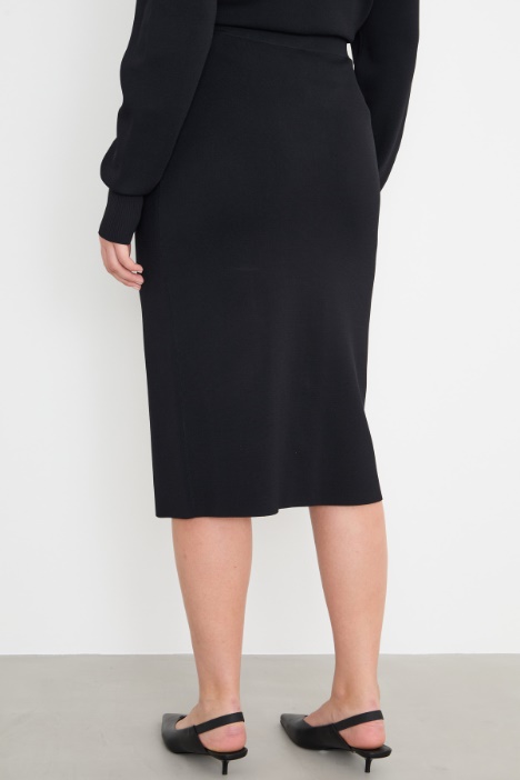 Gonna a tubino in maglia con bottoni