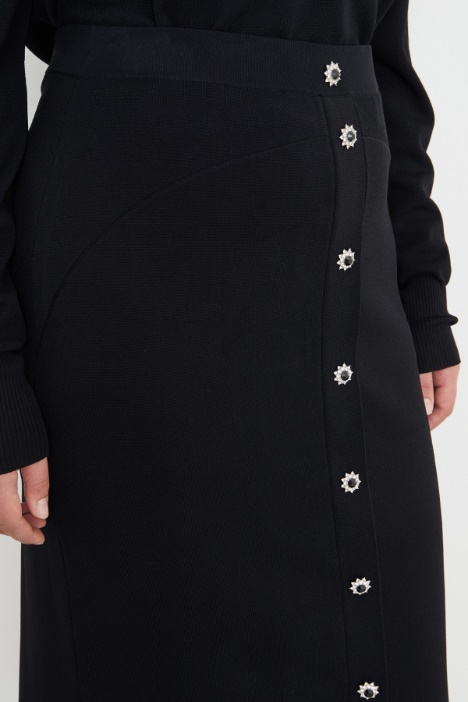 Gonna a tubino in maglia con bottoni