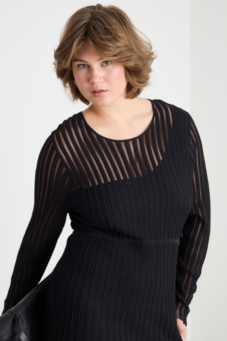 Abito in maglia a coste plissé