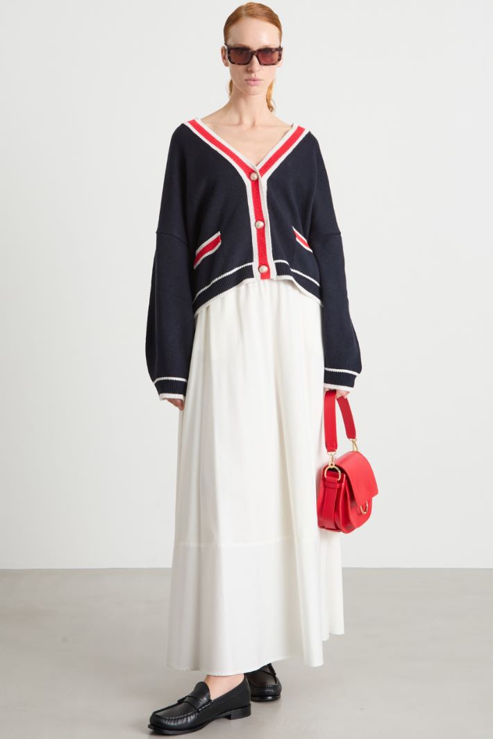 Oversized Cardigan with Contrast Trim Intrend