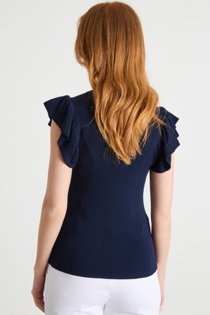 Ruffled-Sleeve Knit Top Intrend - 4