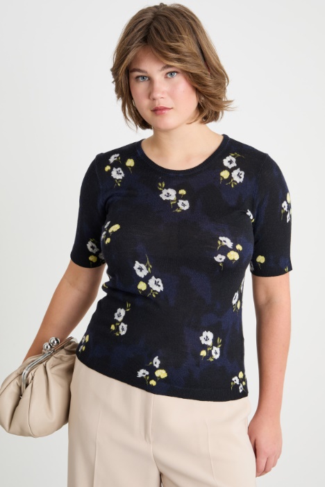 Short-sleeved knit Intrend