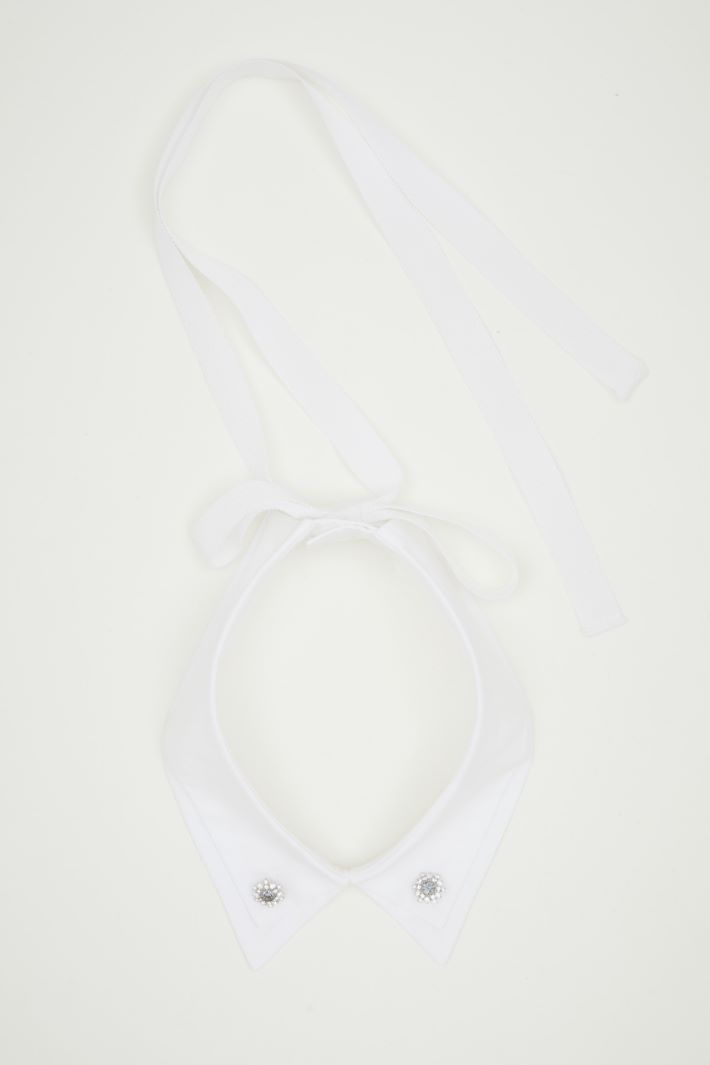 Colletto rimovibile con strass Intrend