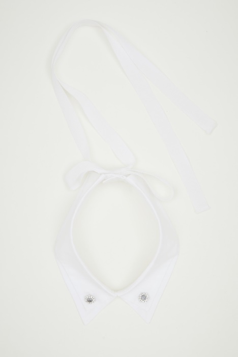 Rhinestone-embellished detachable collar Intrend