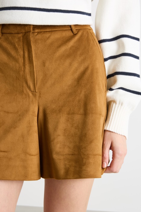 Shorts dal finish vellutato