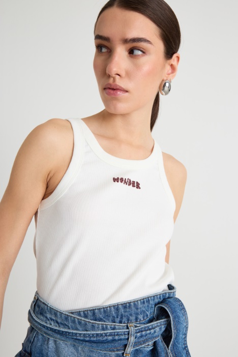 Top ricamato con strass