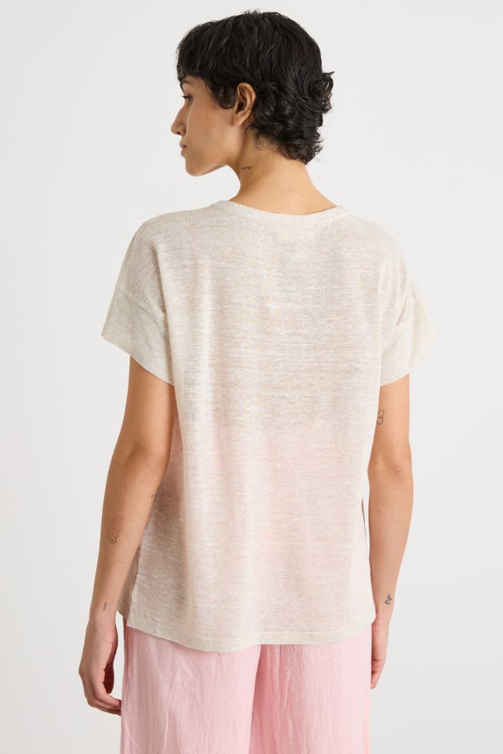 Side-slit T-shirt Intrend - 4