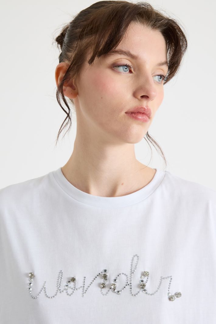 Rhinestone-Embellished Oversized T-shirt Intrend - 3