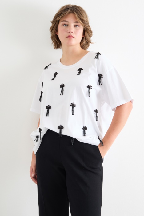 Oversized embroidered T-shirt Intrend