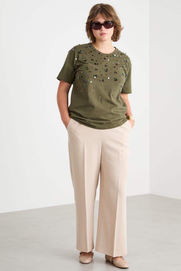 Oversized embroidered T-shirt Intrend