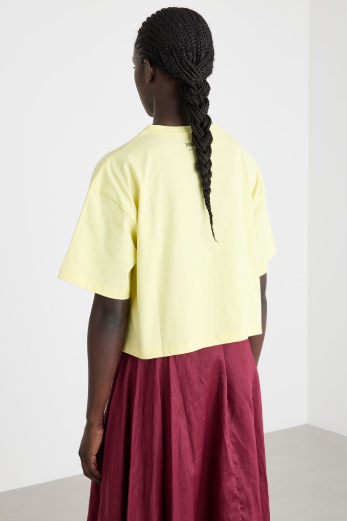 T-shirt cropped Intrend - 4