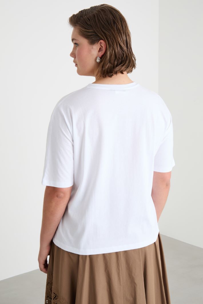 Embroidered jersey T-shirt Intrend - 4