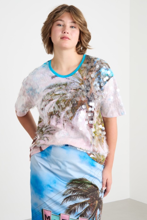 T-shirt with clear sequin embroidery Intrend