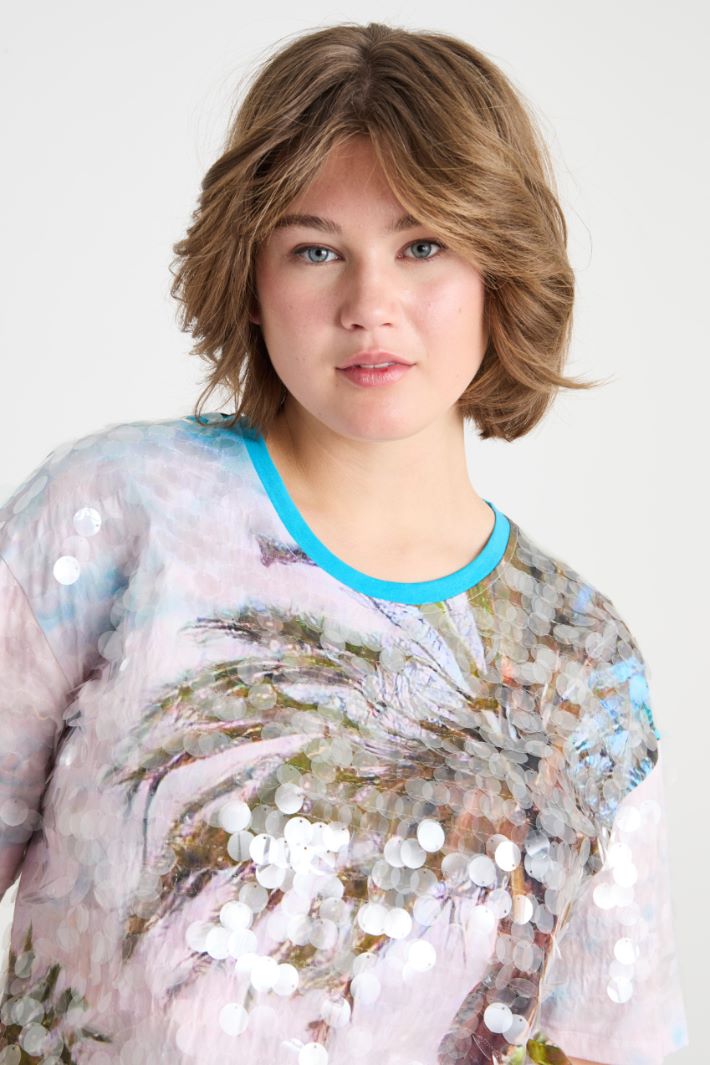 T-shirt with clear sequin embroidery Intrend - 3
