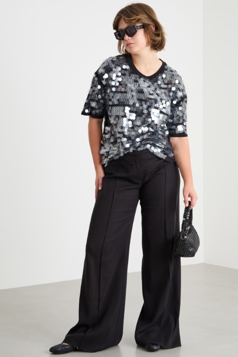 T-shirt with clear sequin embroidery Intrend