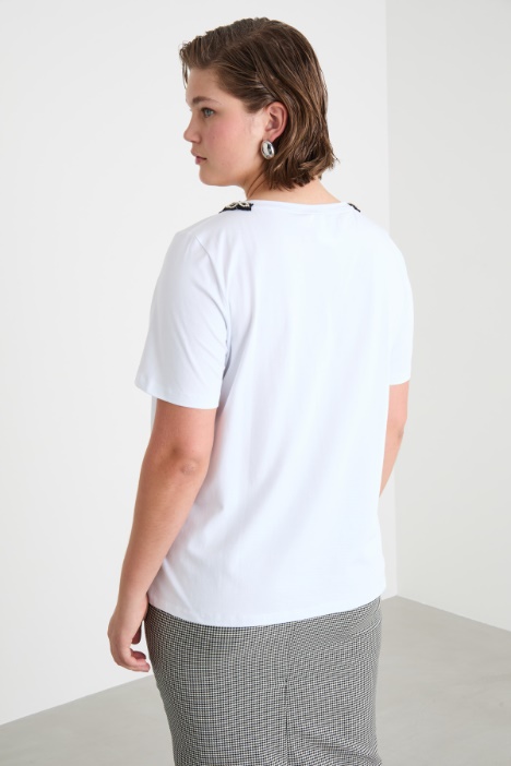 Camiseta de punto con bordado