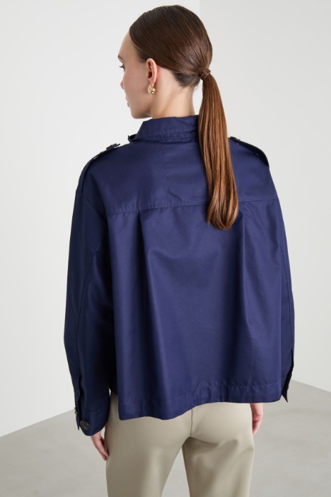 Cazadora de gabardina repelente al agua