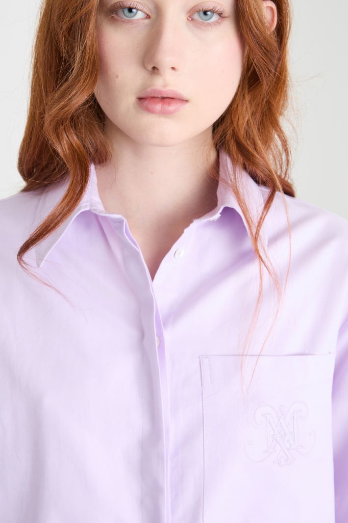 Oversized shirt with embroidered pocket Intrend - 3