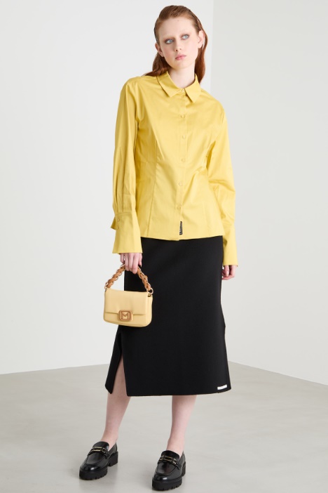 Straight-cut shirt with deep cuffs Intrend