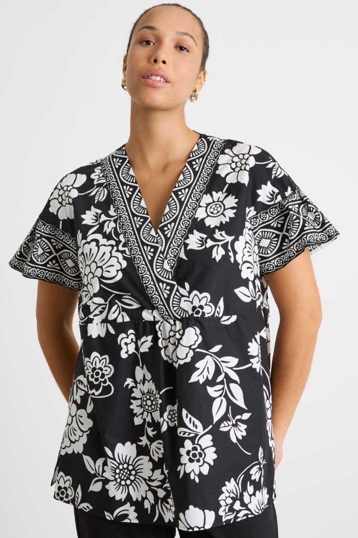 Printed poplin blouse Intrend - 2