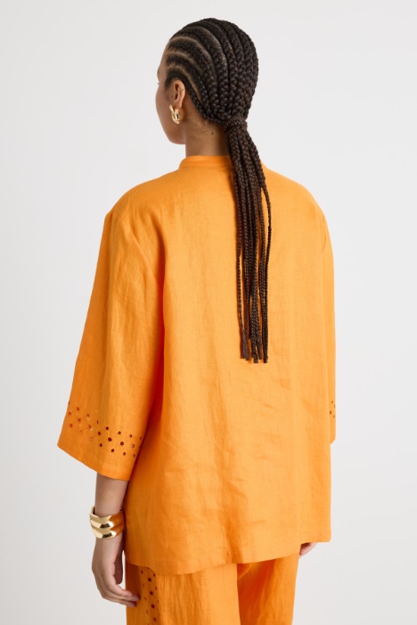 Pantalón de tela de lino calado