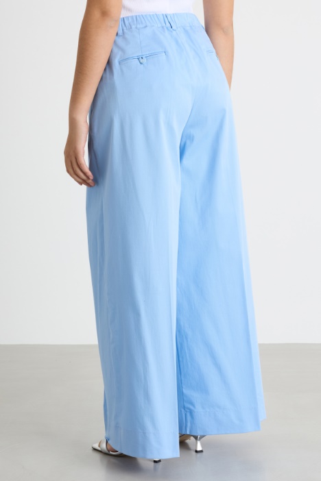 Pantalone svasato in gabardina