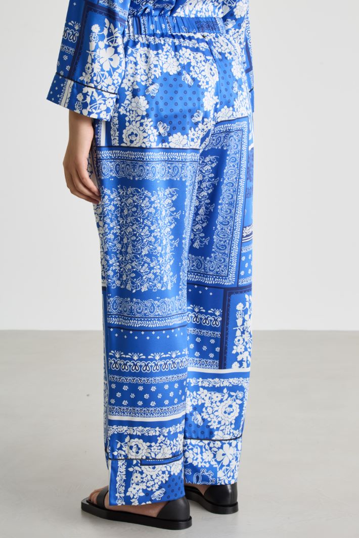 Printed twill jogging-style trousers Intrend - 4