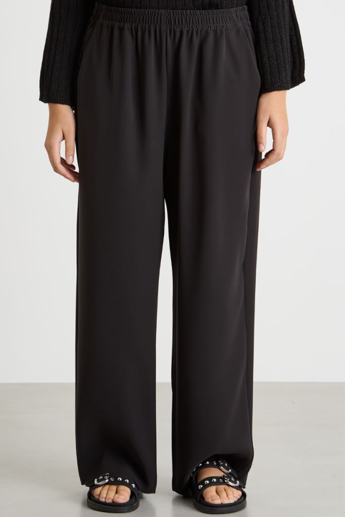 Wide-leg trousers with an elasticated waist Intrend - 2