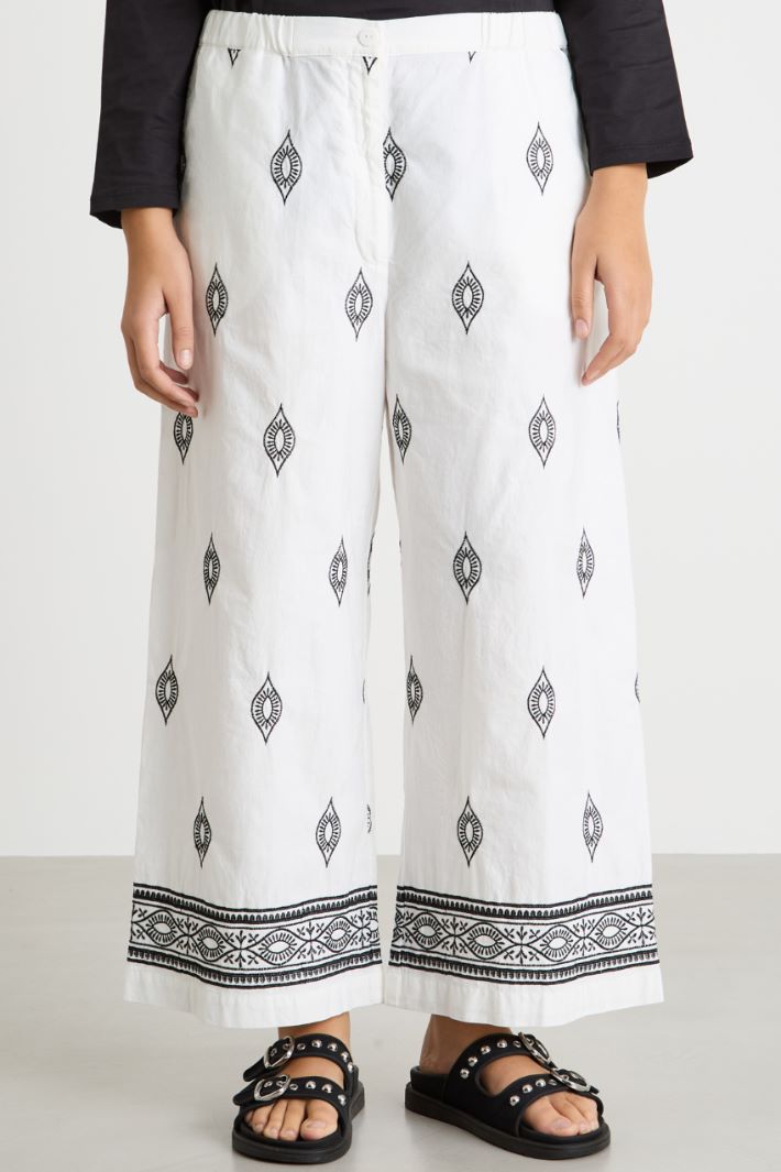 Embroidered cropped trousers Intrend - 2
