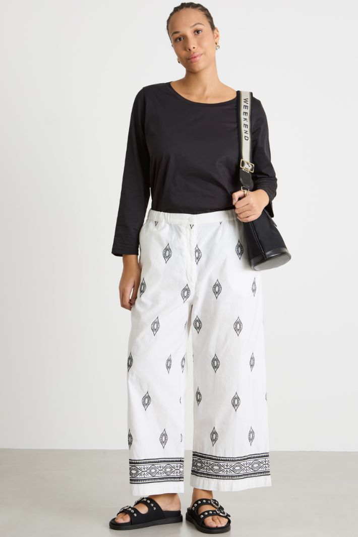 Embroidered cropped trousers Intrend