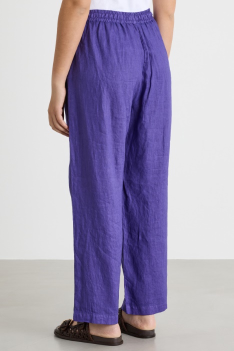 Pantalone con bottoni al fondo