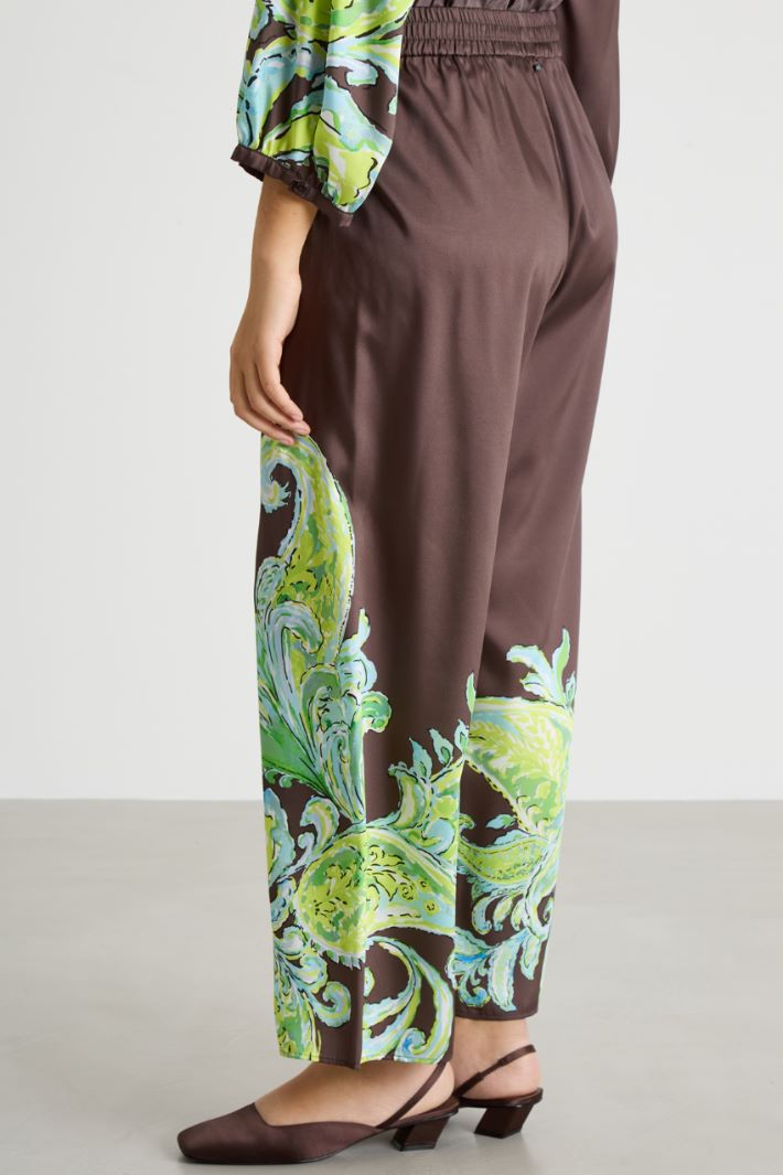 Cropped trousers in printed twill Intrend - 4