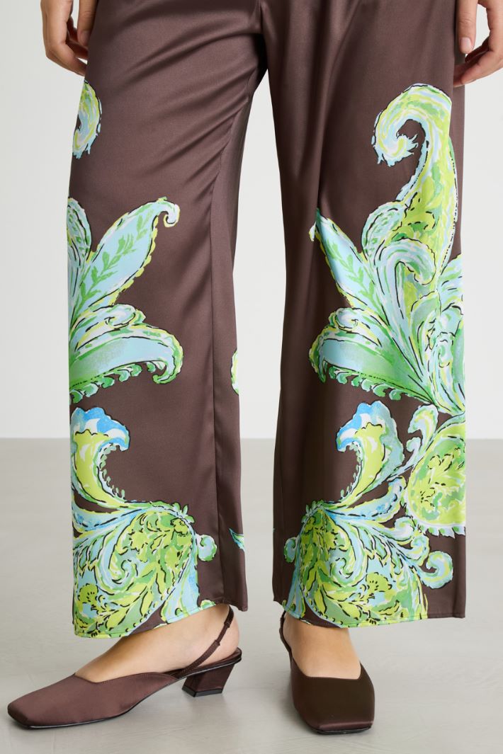 Cropped trousers in printed twill Intrend - 3