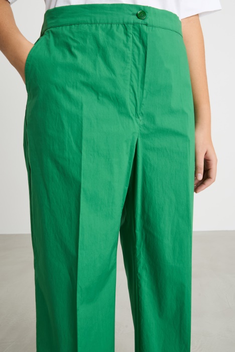Pantalone ampio con tasche