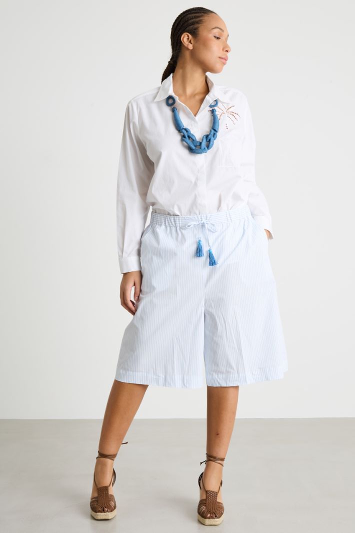 Printed poplin Bermuda shorts Intrend