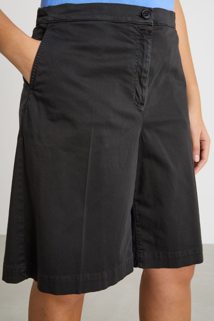 Wide-leg linen shorts Intrend - 3