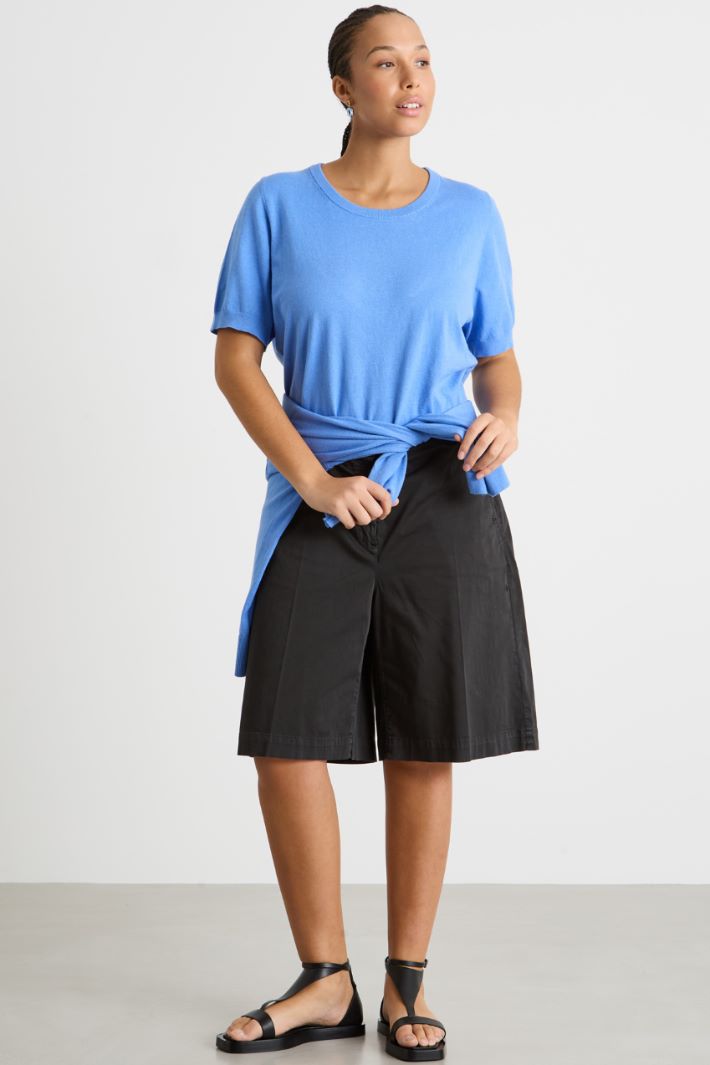 Wide-leg linen shorts Intrend