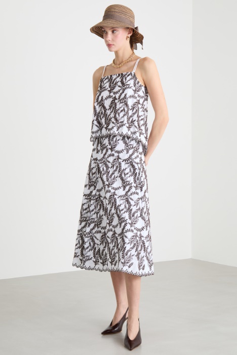 Embroidered poplin top Intrend