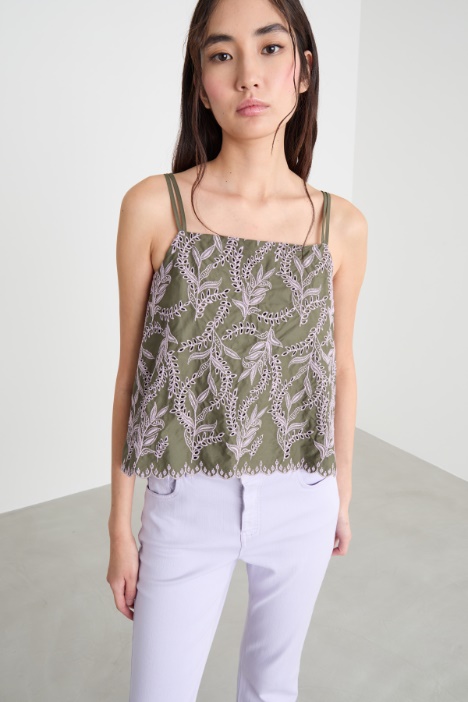 Top in popeline ricamato