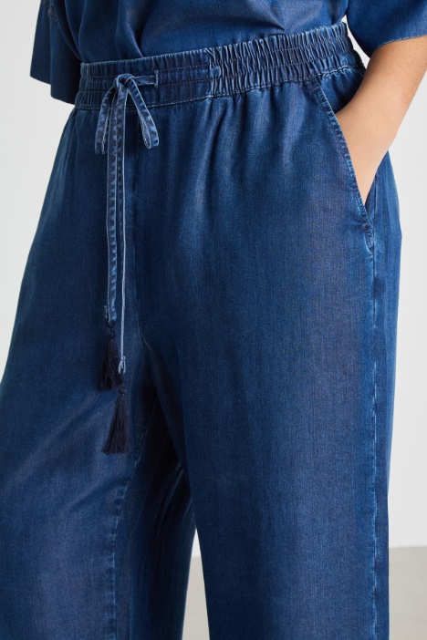 Pantalone ampio in twill ricamato