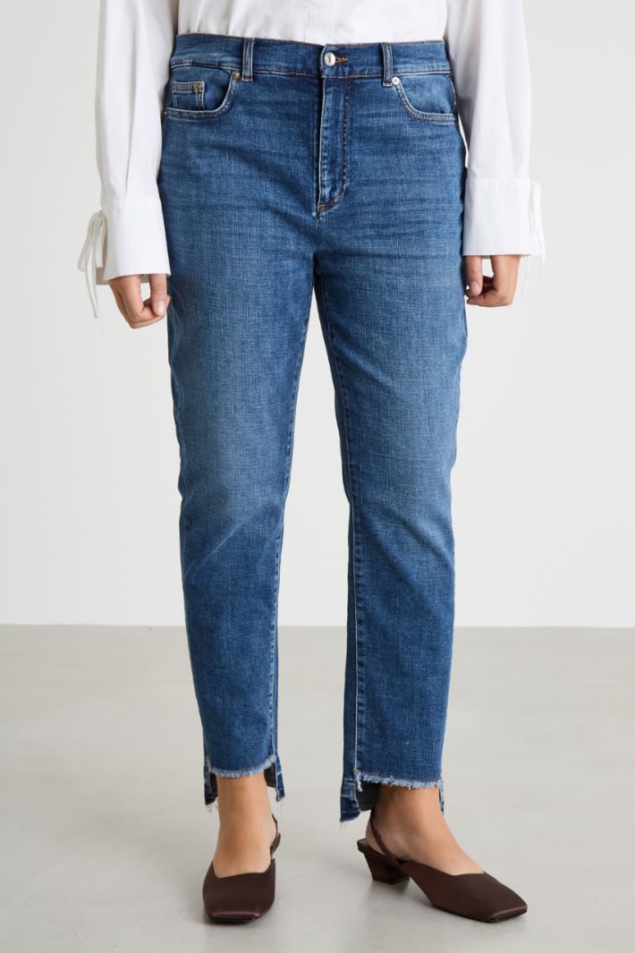 Raw-hem asymmetric jeans Intrend - 2