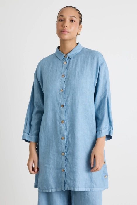 Wide-Fit Tunic with Side Slits - Intrend