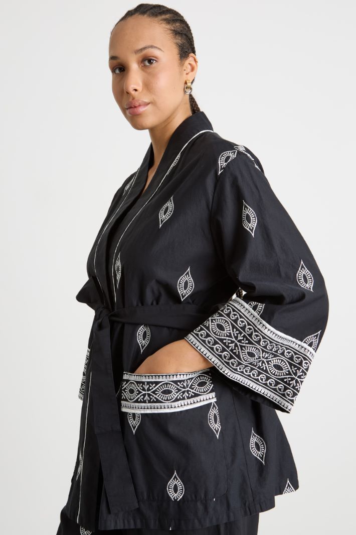 Embroidered belted tunic Intrend - 2