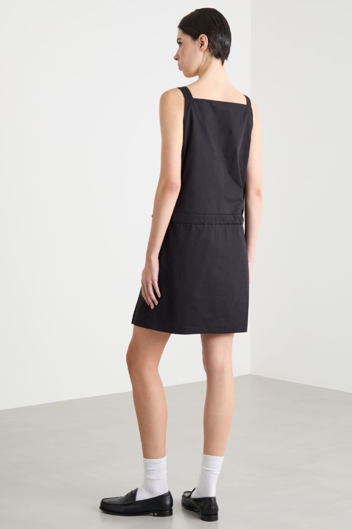 Short Flared Dress with Front Slits Intrend - 4