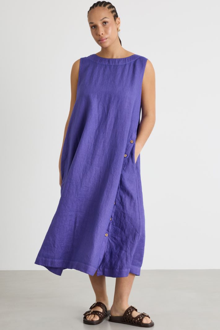 Abito ampio con bottoni laterali Intrend - 2