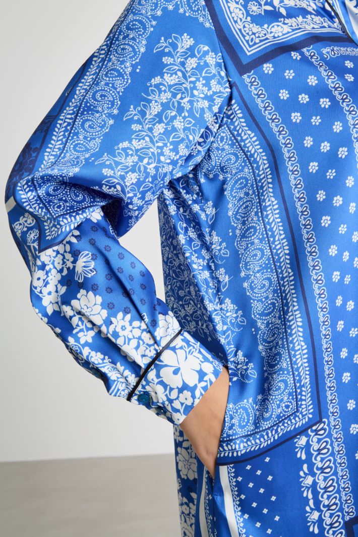 Long shirt dress in printed twill Intrend - 3