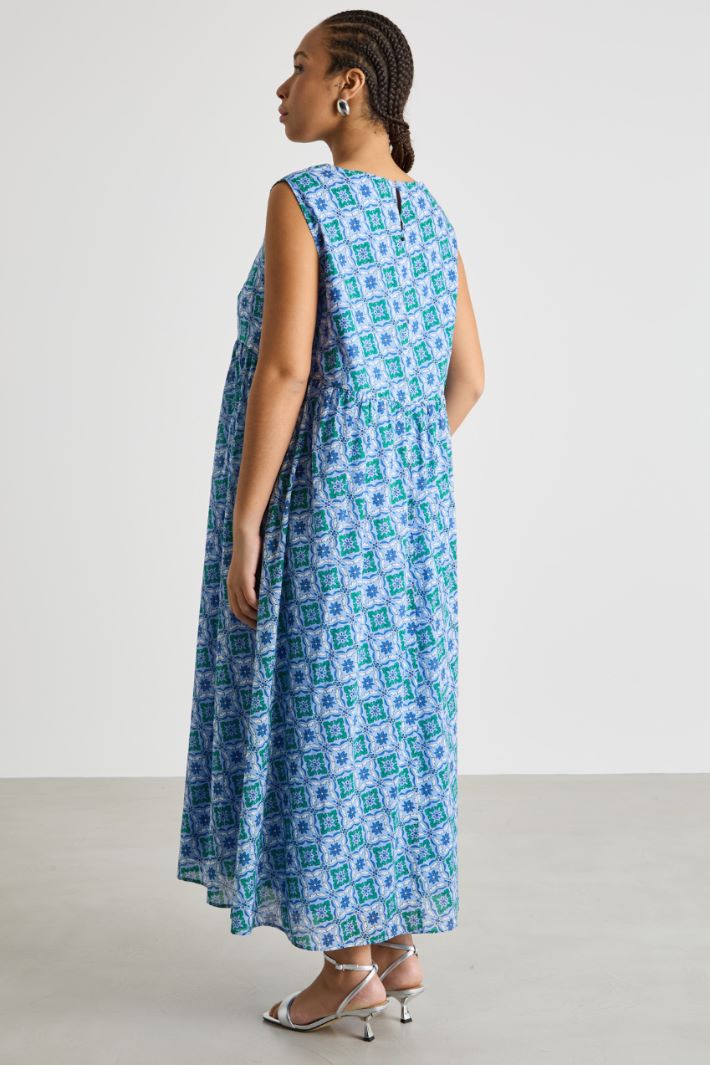 Printed muslin maxi dress Intrend - 4