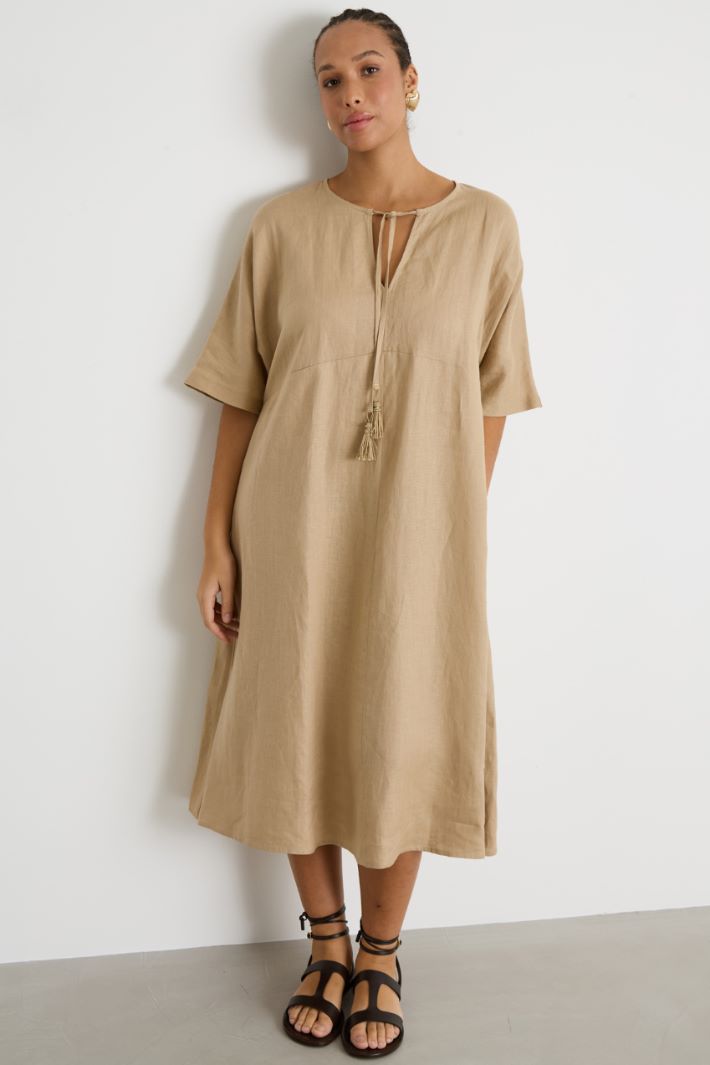 Loose-fitting dress with ties Intrend - 2