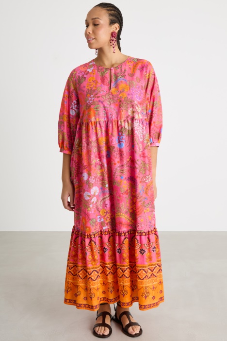 Abito lungo in tela stampata