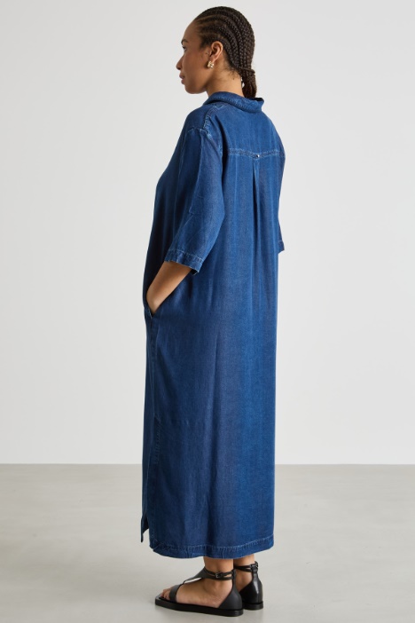 Abito lungo in jeans con spacchi